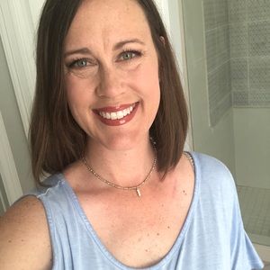 Meet your Posher, Lea